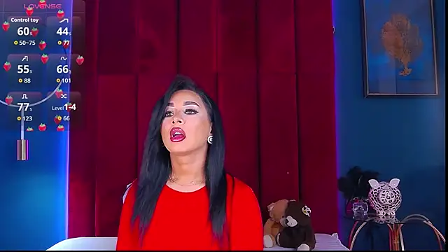 Snapshot of MadyLuxxx chatting on 02-14-26, 07:58 MadyLuxxx online show from 02-14-26, 07:58