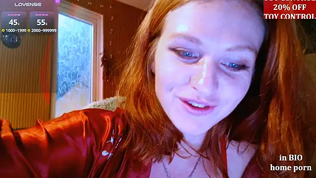 Snapshot of Cassie_Wild chatting on 09-21-25, 12:54 Cassie Wild online show from 09-21-25, 12:54