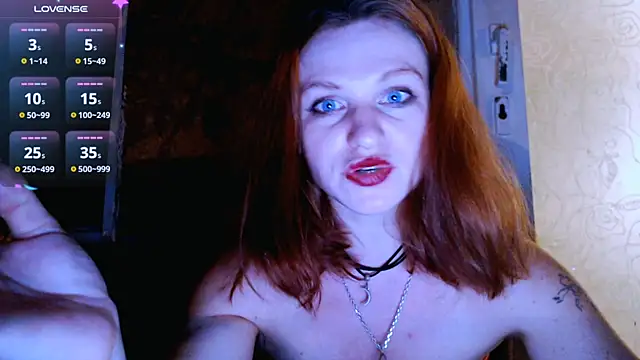 Snapshot of Cassie_Wild chatting on 09-08-25, 03:22 Cassie Wild online show from 09-08-25, 03:22