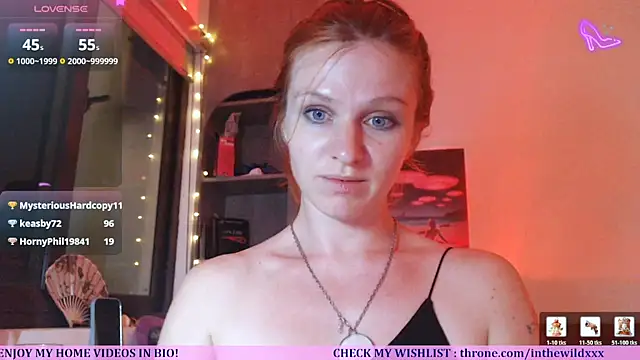 Snapshot of Cassie_Wild chatting on 05-04-26, 12:41 Cassie Wild online show from 05-04-26, 12:41