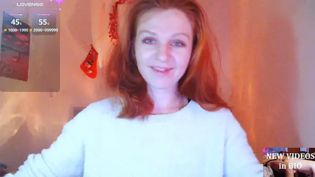 Cassie Wild online show from 12-17-25, 01:38