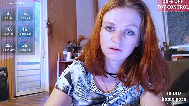 Snapshot of Cassie_Wild chatting on 09-22-25, 01:28 Cassie Wild online show from 09-22-25, 01:28