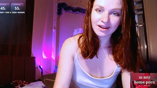 Snapshot of Cassie_Wild chatting on 02-10-25, 12:29 Cassie Wild online show from 02-10-25, 12:29