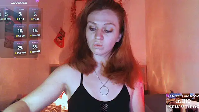 Cassie Wild online show from 12-19-25, 01:24
