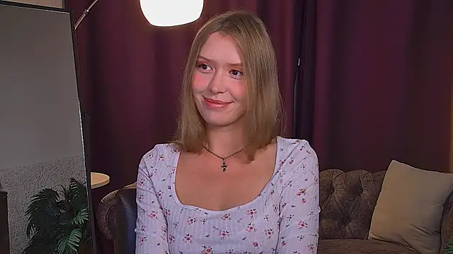 Snapshot of TataCoy chatting on 06-14-26, 02:18 TataCoy online show from 06-14-26, 02:18