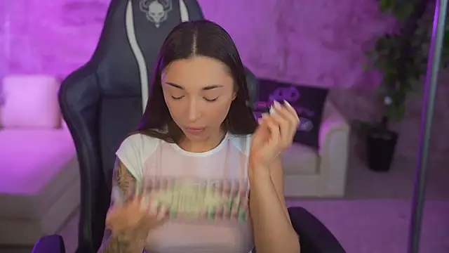 Jasmine Flow online show from 10-25-25, 07:40