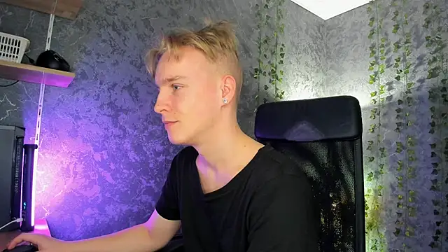 AlexxSweet online show from 12-21-25, 06:04