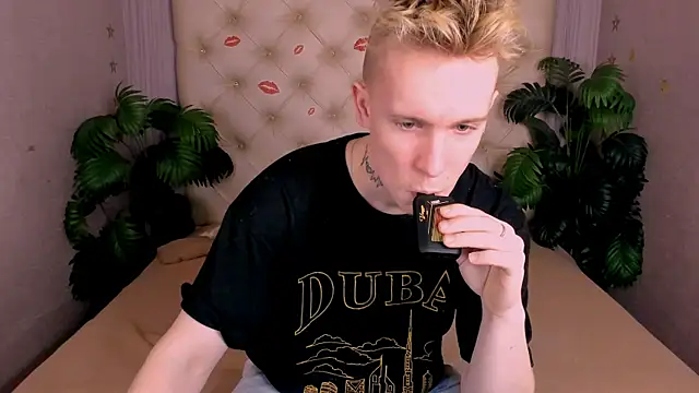 AlexxSweet online show from 02-06-25, 05:03