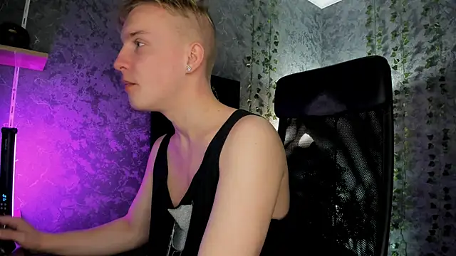 AlexxSweet online show from 10-25-25, 06:56