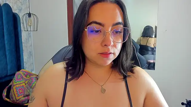 nalalye cruzz  online show from 03-24-26, 02:33