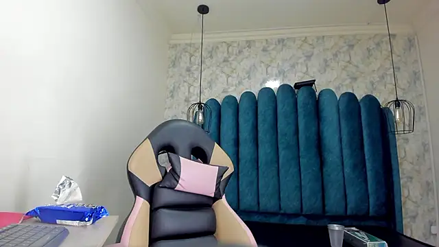 nalalye cruzz  online show from 01-17-26, 02:59