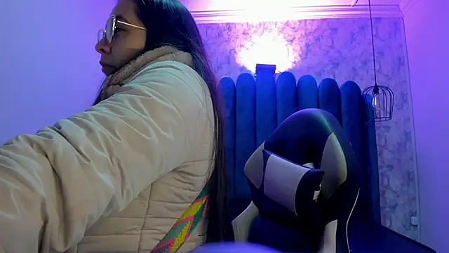 nalalye cruzz  online show from 11-02-25, 02:38