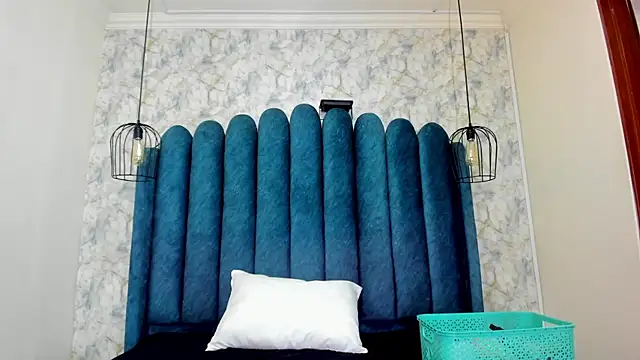 nalalye cruzz  online show from 02-14-26, 03:07