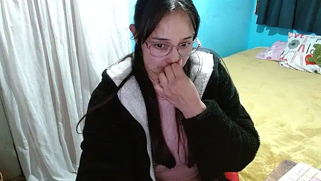 clarisse69 online show from 12-05-24, 11:12