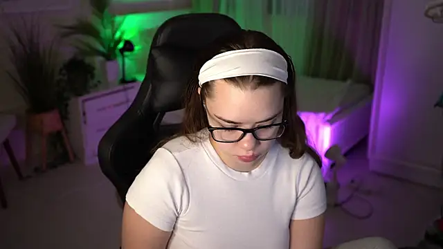VixenMia online show from 01-13-25, 04:18