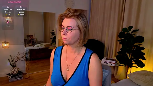 Annie Light online show from 06-04-26, 06:40