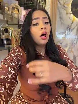 Snapshot of Luisa_Fernandaa chatting on 07-23-26, 10:17 Luisa Fernandaa online show from 07-23-26, 10:17