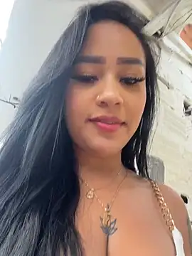Snapshot of Luisa_Fernandaa chatting on 05-16-26, 10:20 Luisa Fernandaa online show from 05-16-26, 10:20