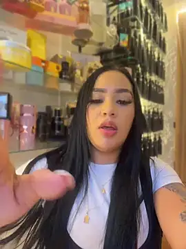Snapshot of Luisa_Fernandaa chatting on 07-18-26, 10:40 Luisa Fernandaa online show from 07-18-26, 10:40