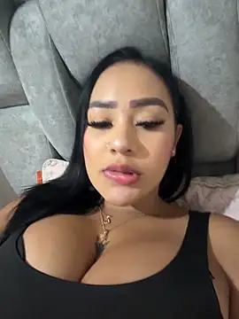 Snapshot of Luisa_Fernandaa chatting on 05-16-26, 04:00 Luisa Fernandaa online show from 05-16-26, 04:00