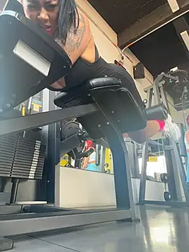 Luisa Fernandaa online show from 03-11-26, 07:19