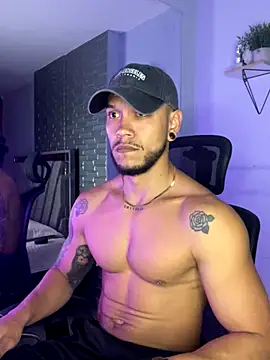 ARON TAYLER01 online show from 09-09-25, 10:25