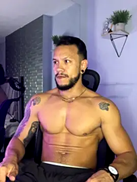 ARON TAYLER01 online show from 11-19-25, 10:37