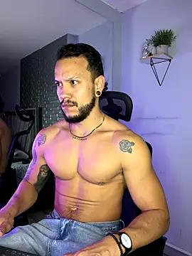 ARON TAYLER01 online show from 11-30-25, 10:27