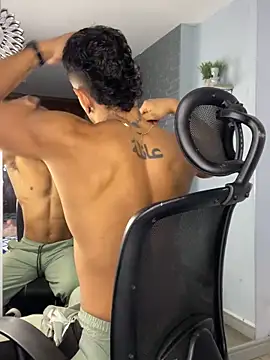 ARON TAYLER01 online show from 03-19-25, 12:45