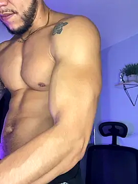 ARON TAYLER01 online show from 09-17-25, 10:28