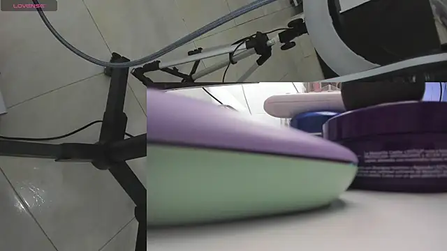 bellacutey  online show from 02-28-25, 08:28