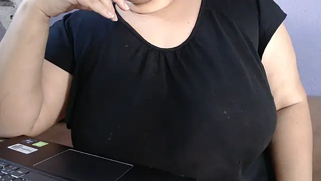 VanessaBBW1 online show from 02-12-26, 08:41