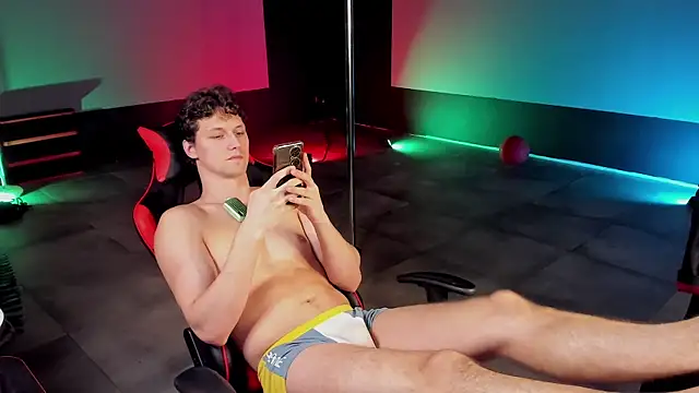 dirty-boss online show from 04-01-26, 01:23