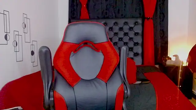 misslombana online show from 11-10-25, 06:51