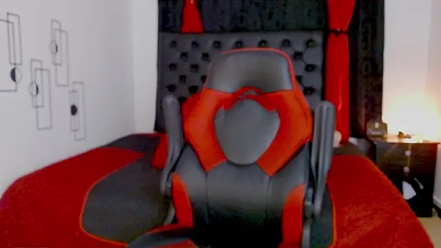 misslombana online show from 11-06-25, 05:33