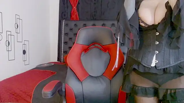 misslombana online show from 09-18-25, 04:26