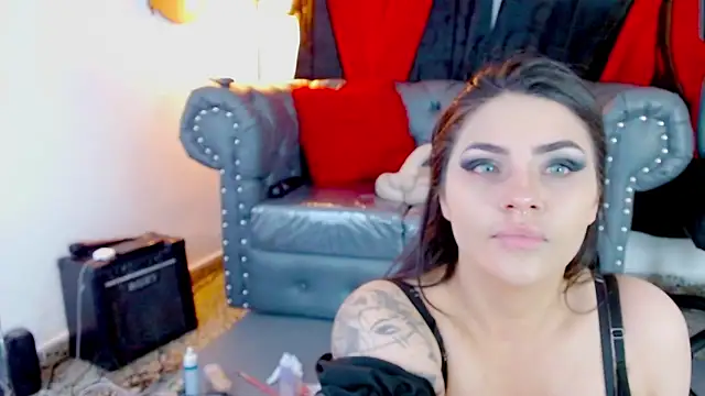 misslombana online show from 04-10-26, 03:35