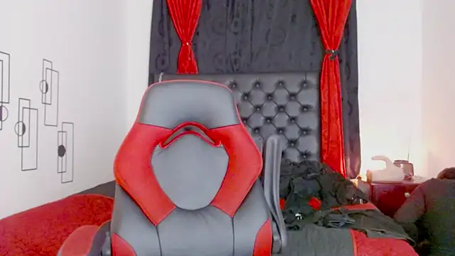 misslombana online show from 09-14-25, 04:35