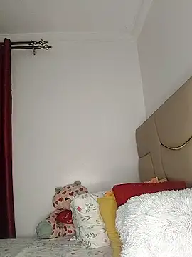 NicRaisaa online show from 12-19-25, 06:16