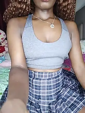 Snapshot of NicRaisaa chatting on 06-12-26, 04:43 NicRaisaa online show from 06-12-26, 04:43