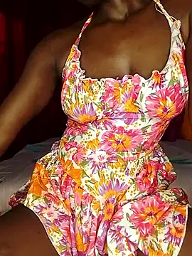 Snapshot of NicRaisaa chatting on 09-24-25, 04:41 NicRaisaa online show from 09-24-25, 04:41