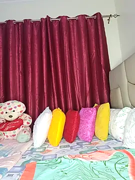 Snapshot of NicRaisaa chatting on 05-06-26, 04:05 NicRaisaa online show from 05-06-26, 04:05