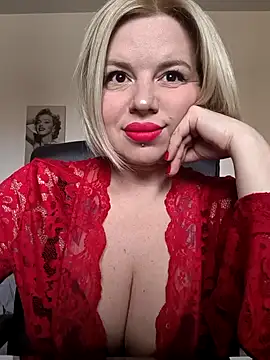 Snapshot of Ladykaos chatting on 05-07-26, 09:45 Ladykaos online show from 05-07-26, 09:45