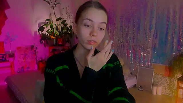 Snapshot of poli__ chatting on 02-09-25, 09:28 poli   online show from 02-09-25, 09:28