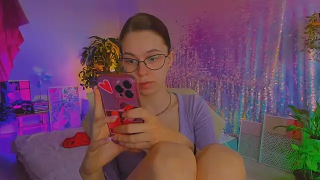 poli   online show from 04-14-26, 04:23