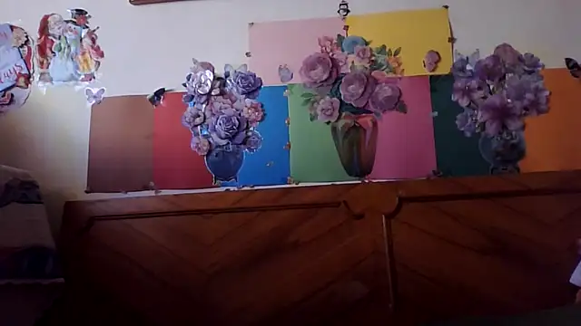 EllyseJenner online show from 05-15-26, 04:27