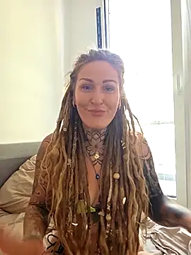 Mira-Grey89 online show from 06-15-26, 01:22