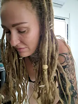 Mira-Grey89 online show from 06-21-26, 12:22
