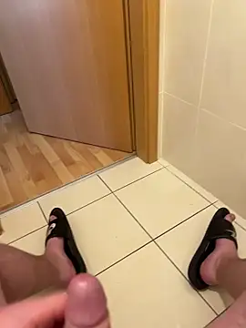 Cozqhh online show from 03-08-26, 12:41