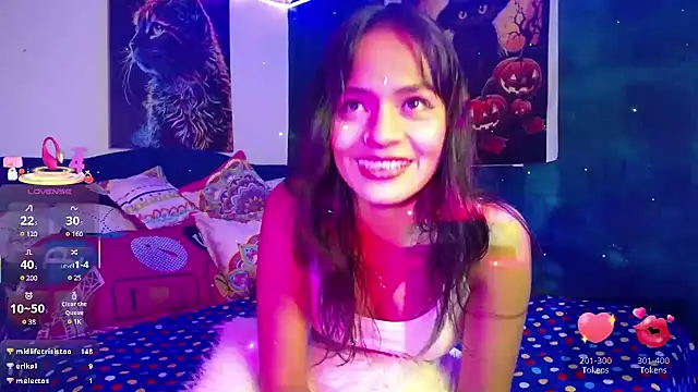 Snapshot of Samara_Beltran chatting on 03-22-25, 06:33 Samara Beltran online show from 03-22-25, 06:33
